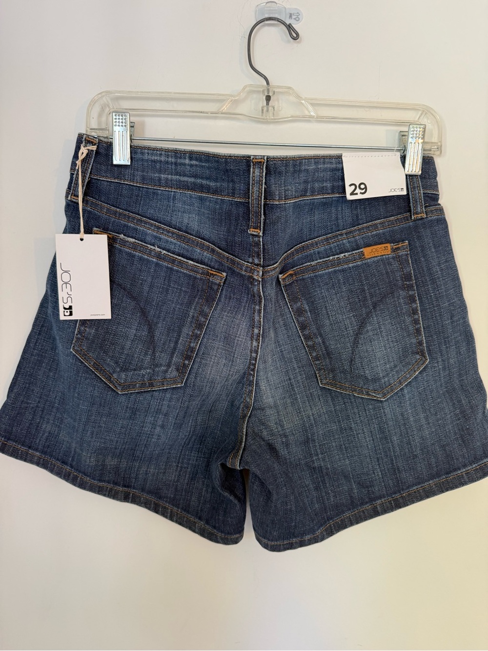 NWT Joe’s Jeans Emmie The Rollie Denim Shorts Size 29 Medium Wash - Picture 2 of 5